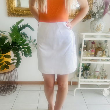 Robe sans manches bicolore orange et blanche
