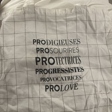 Tote bag
