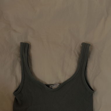 Hellblaues Crop-Top