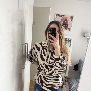 Oversized Zebra Print Jeansjacke inkl. Gürtel