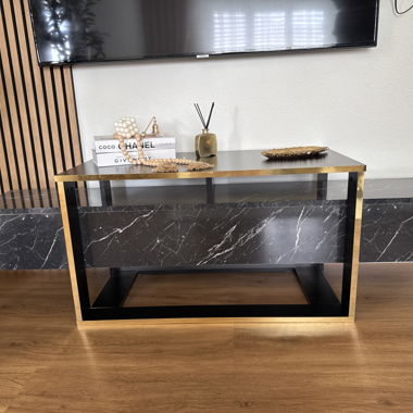 Consolle con cornice dorata