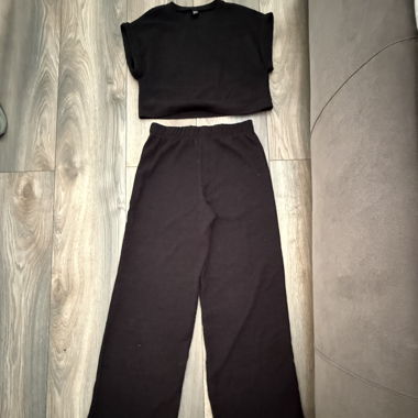 Schwarzer Strick-Set