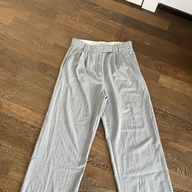 elegant pants with stripes