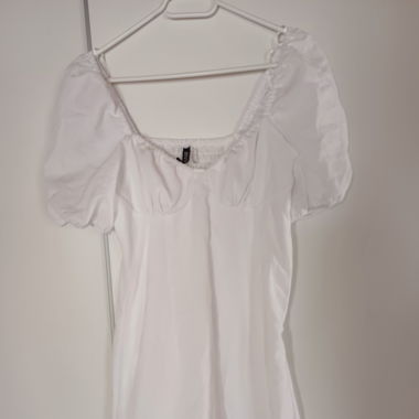 Weisses Kleid