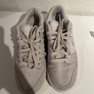 Nike Schuhe Lila