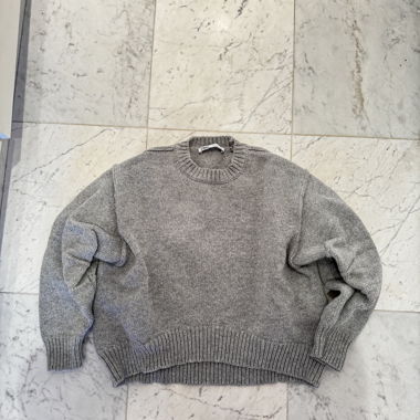 ZARA Grey wool crewneck sweater