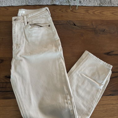 Beige jeans