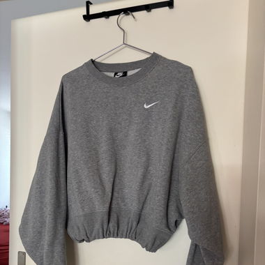 Nike crop top