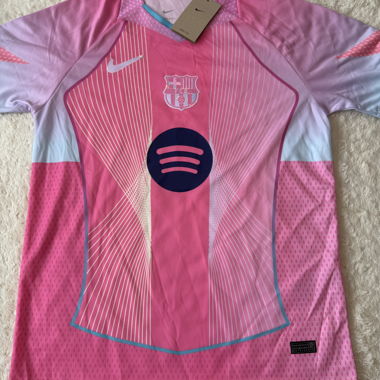 Pink Barca jersey
