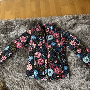 Children's ski jacket brand Altitude