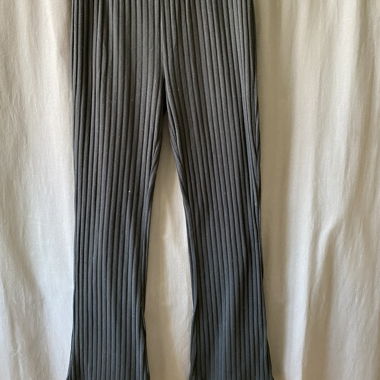 Pantalon plisse gris fonce