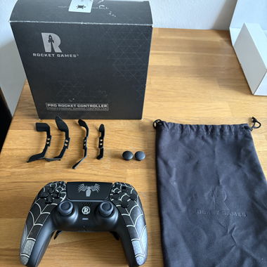 Manette à palettes PS5 Pro Rocket Controller