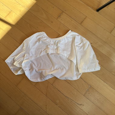 T-shirt to wear over a top or bikini