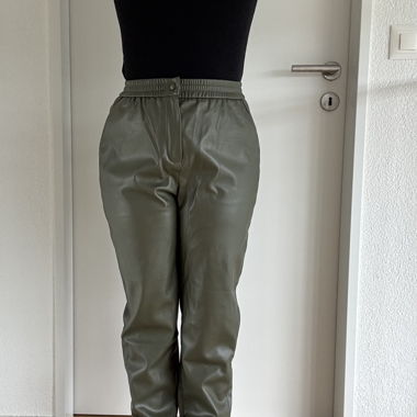 (fake) Lederhosen