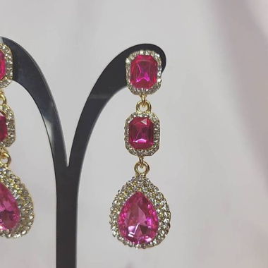 NEUE Ohrringen mit Pink Kristallen 