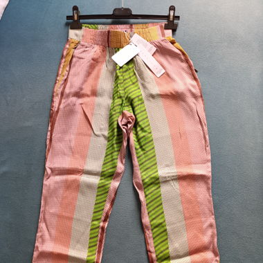 Leichte Hose