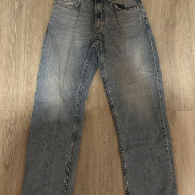 Jeans a gamba dritta