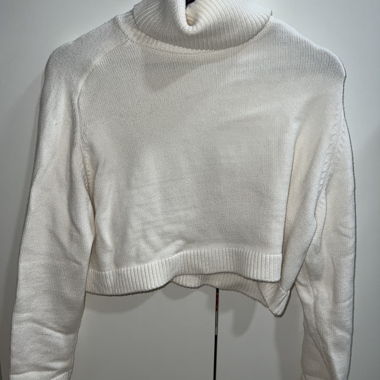 Kurzer Pullover 