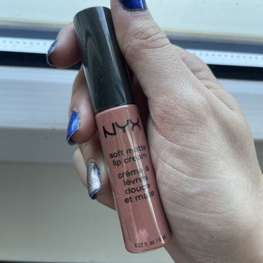 Nyx - Soft and Matte Lip Cream - Stockholm