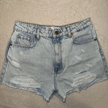 ZARA light blue destroyed denim shorts