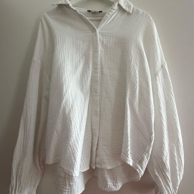 Weisse Musselin-Bluse 