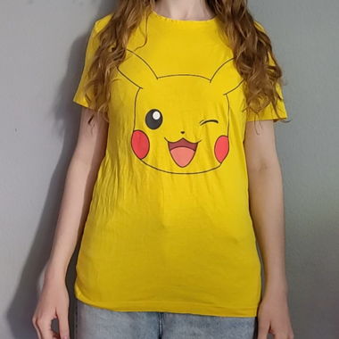 T-shirt Pikachu jaune