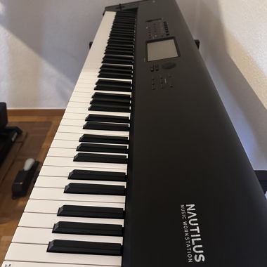 Clavier Workstation Korg Nautilus 