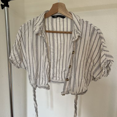 Cropped linen blouse