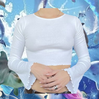 White long-sleeved crop top 