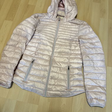 Veste matelassée légère pour femme avec capuche