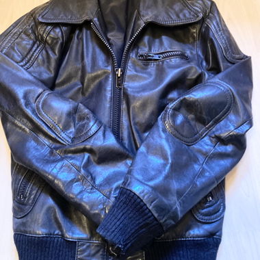 Giacca in pelle nera