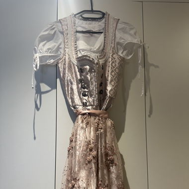 Rosa Dirndl