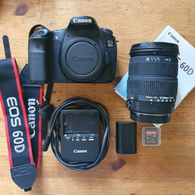 Fotocamera reflex digitale Canon EOS 60D