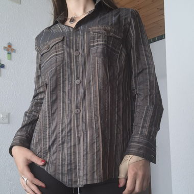 Braun gestreiftes Hemd