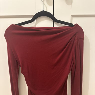 Off shoulder shirt in portorot 