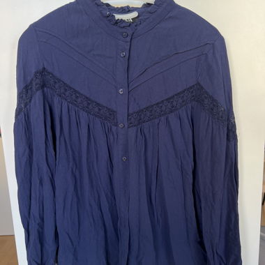 Blusa blu scuro con pizzo, taglia 38