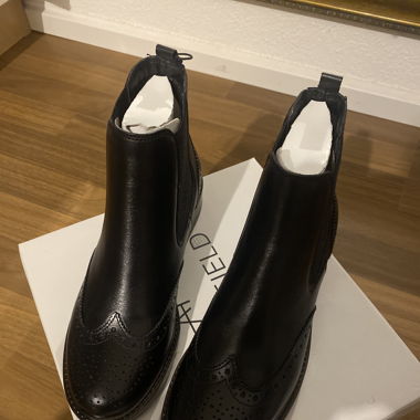 Stiefeletten schwarz