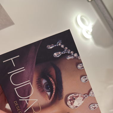 Huda Beauty Eyeshadow
