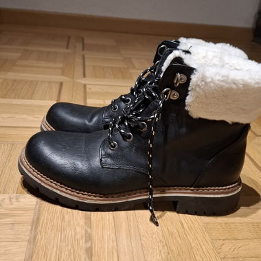 Winter shoes