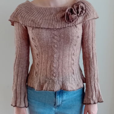 Schulterfreier Strickpullover