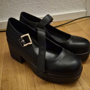 Koi Footwear Vegan Tira Classic
