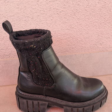 Stivaletti neri chunky alla caviglia con gambale in maglia