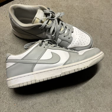 Nike Sneaker grau weiss