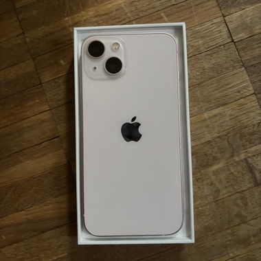 Apple iPhone 13 Rosé