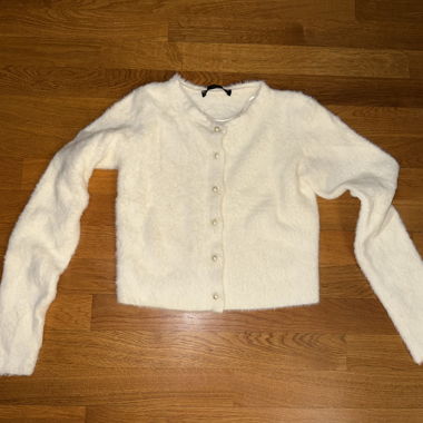Cardigan corto bianco peloso MNG