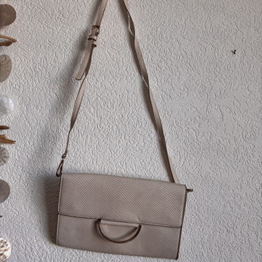 Sac bandoulière Parfois ,beige effet reptile