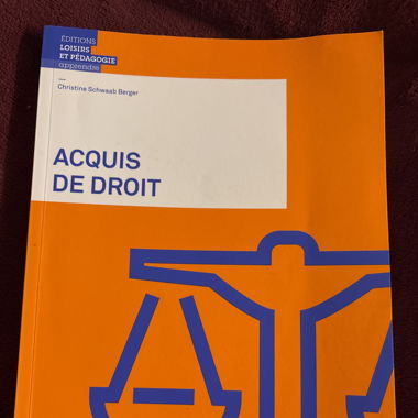 Livre de droit 