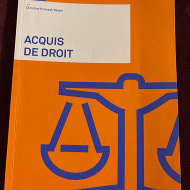 Livre de droit 