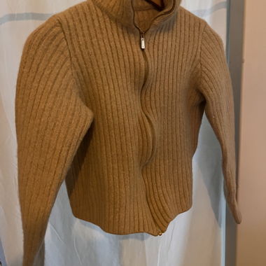 Pull zippé côtelé beige en cachemire