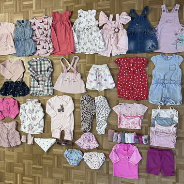 Grosses Mädchen “all seasons” Kleiderpaket Gr. 80 